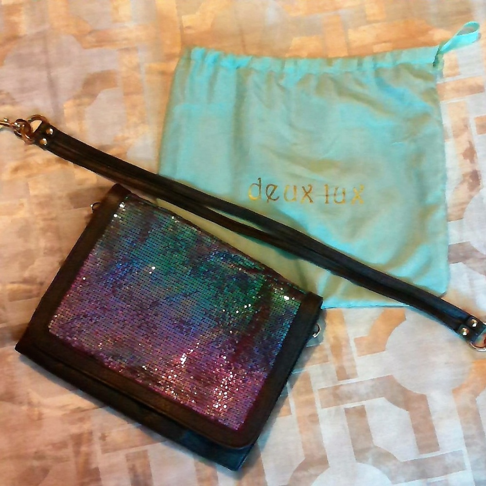 Deux lux purse
